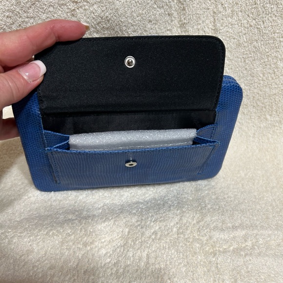 GaBaangs Clutch Navy - Picture 4 of 4